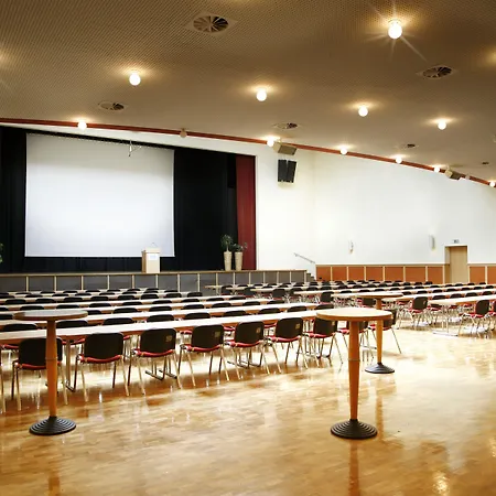 ホテルパーク シュタットブラウエライ 4* アルンシュタット