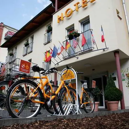 ホテル ホテルパーク シュタットブラウエライ