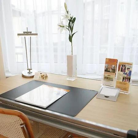 ホテル ホテルパーク シュタットブラウエライ 4*